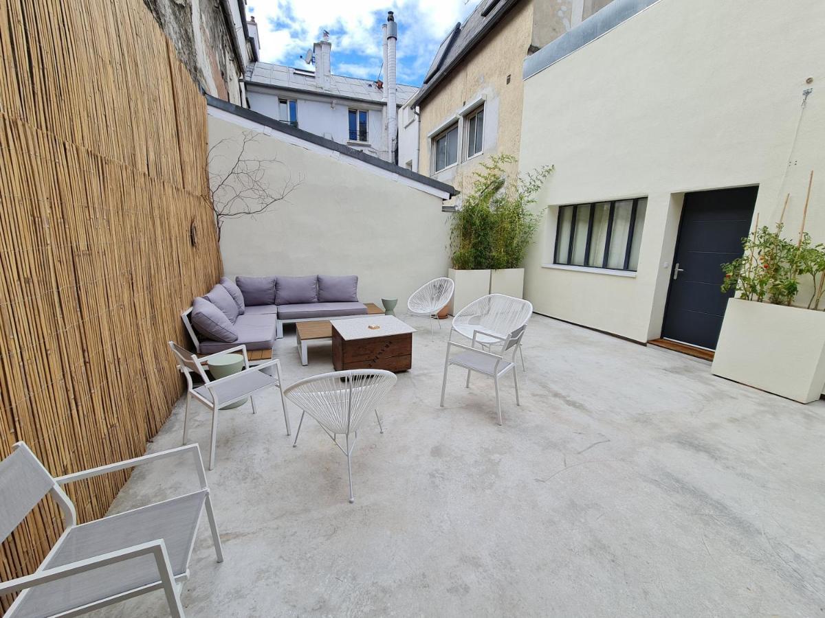 Le Saint Christophe - Mairie D'Aubervilliers Ligne 12 Luaran gambar