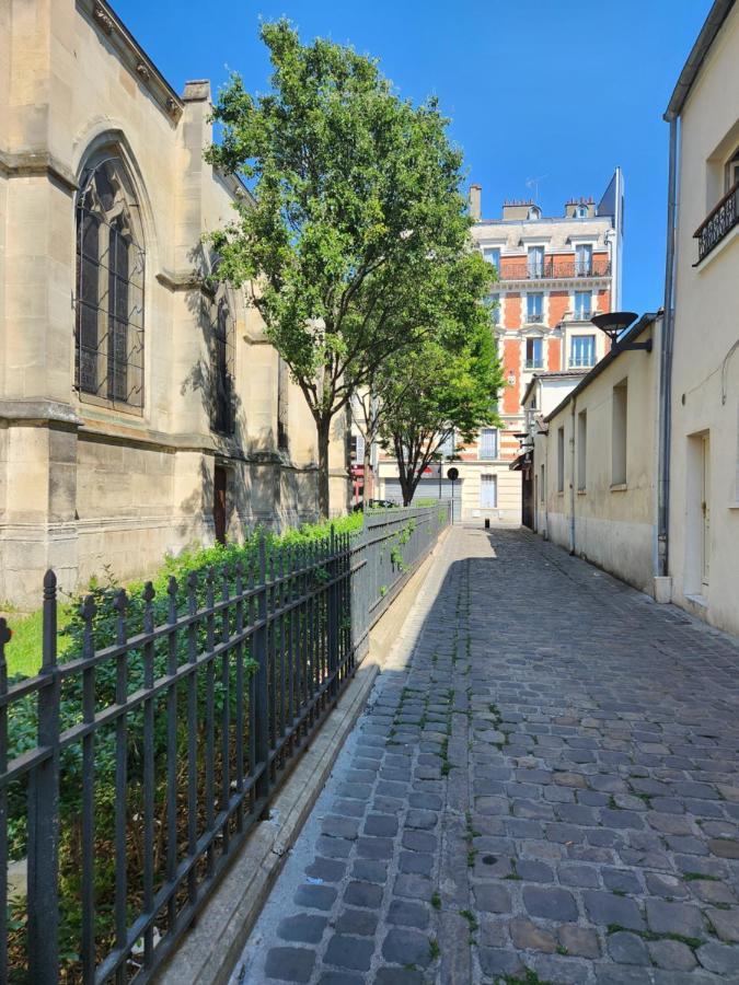 Le Saint Christophe - Mairie D'Aubervilliers Ligne 12 Luaran gambar