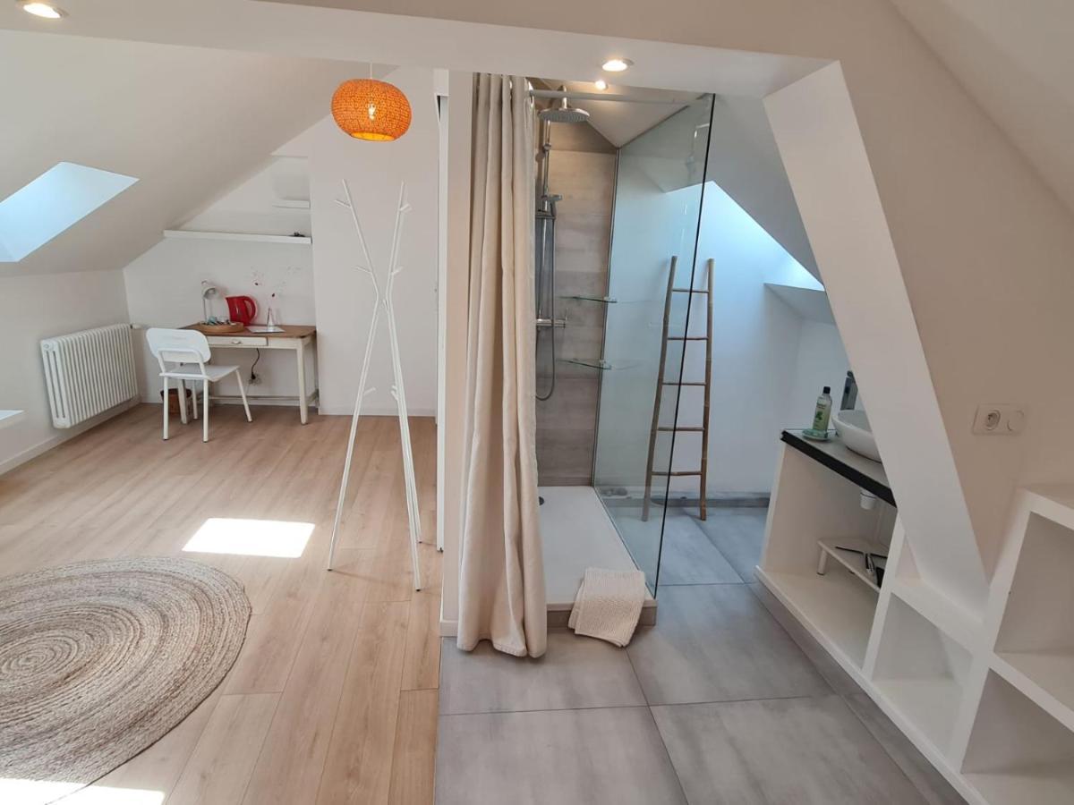 Le Saint Christophe - Mairie D'Aubervilliers Ligne 12 Luaran gambar