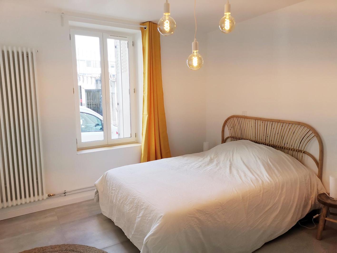 Le Saint Christophe - Mairie D'Aubervilliers Ligne 12 Luaran gambar